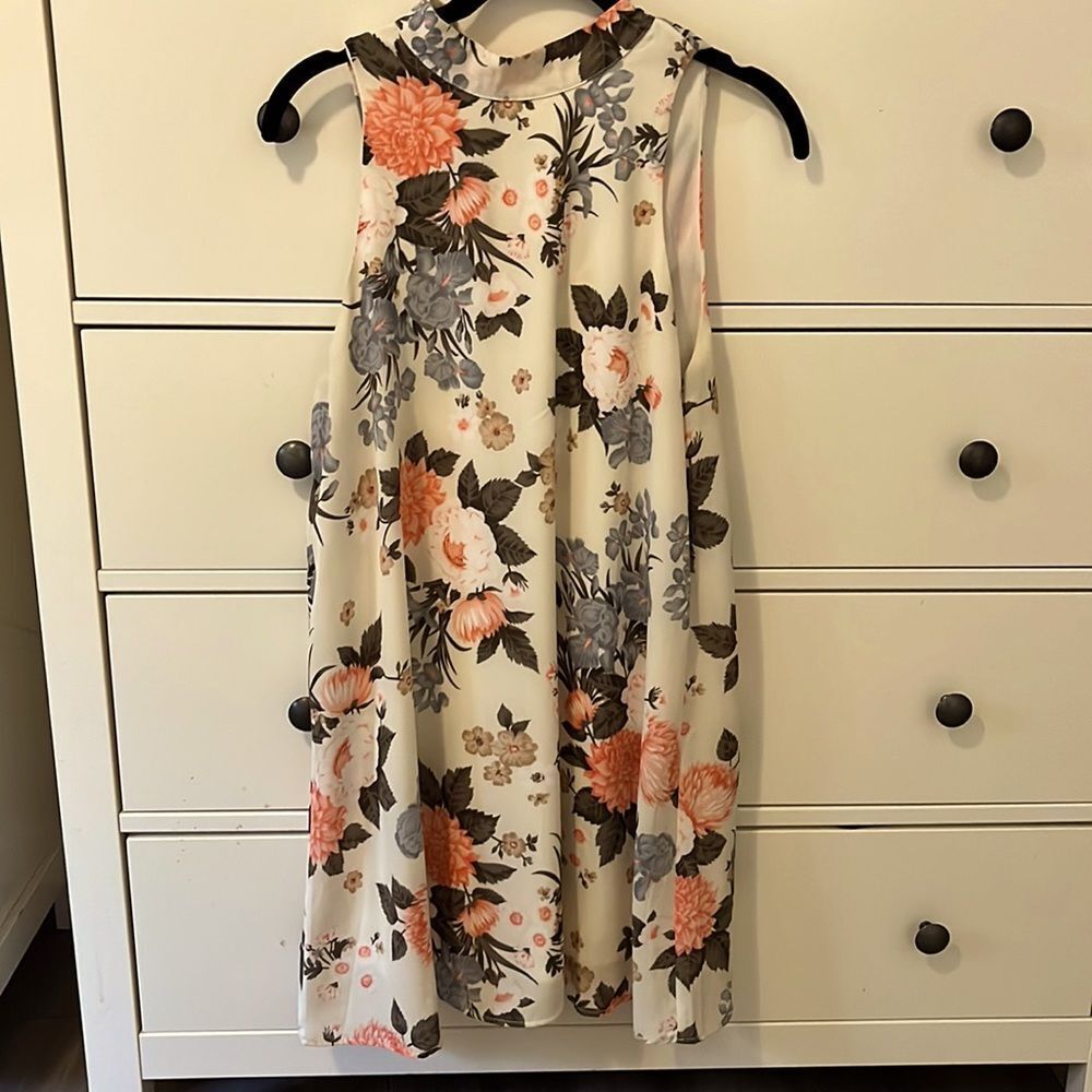 Super pretty floral dress